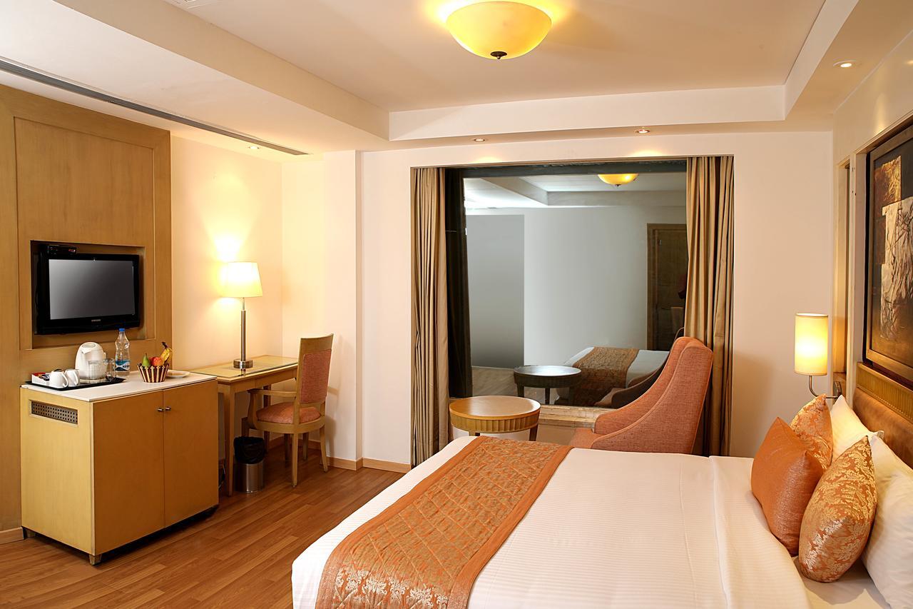Inde Hotel Vista Woods Huda City Centre, Γκουργκάον Εξωτερικό φωτογραφία
