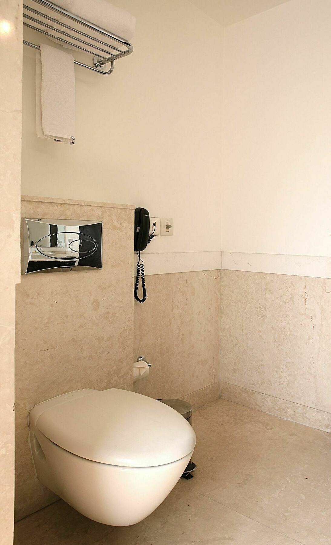 Inde Hotel Vista Woods Huda City Centre, Γκουργκάον Εξωτερικό φωτογραφία